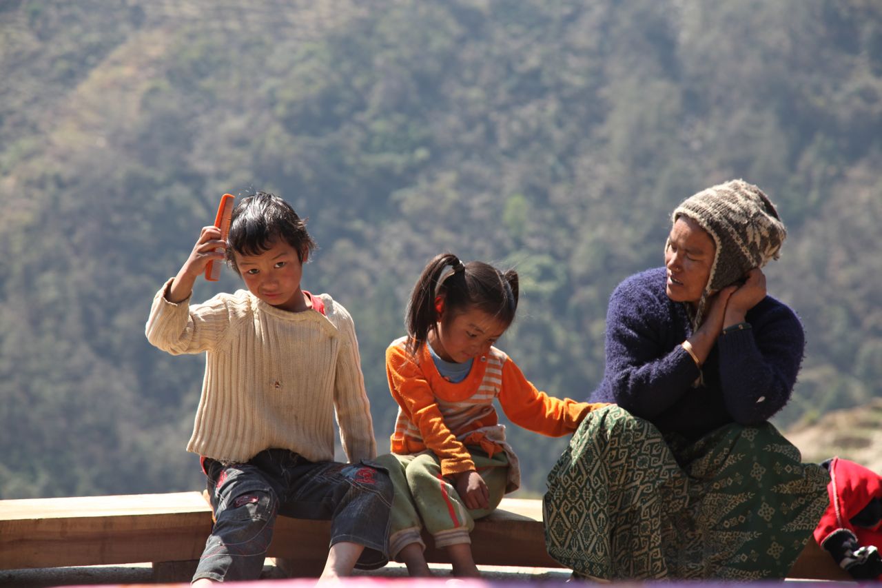 Nepali family – somewhere around the Annapurna, Nepal